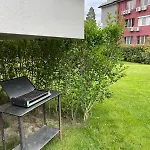 Peaceful Summer House With Garden Near The Beach Kabakum , Varna *