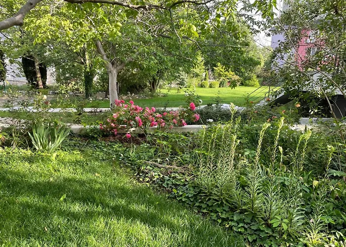 A Charming And Peaceful Summer 400m From The Sea וארנה