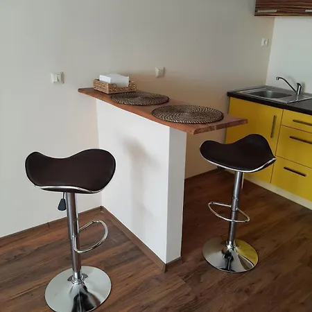 Casa de Férias A Charming And Peaceful Summer 400m From The Sea Varna