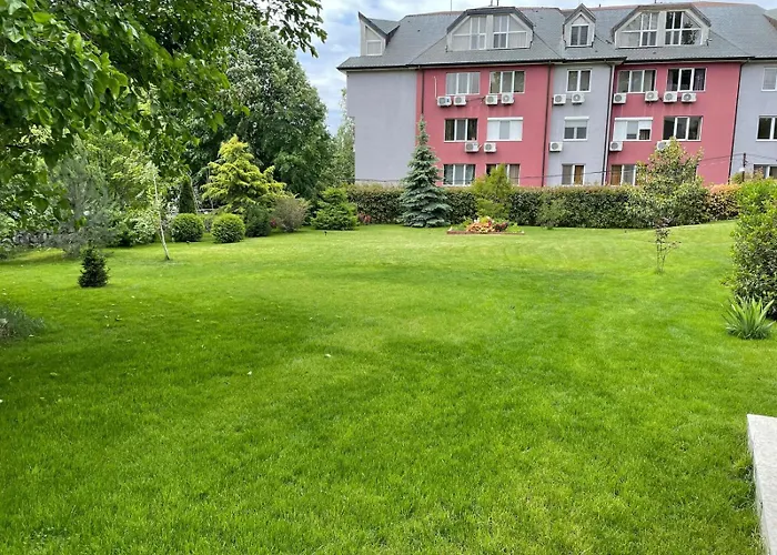 A Charming And Peaceful Summer 400m From The Sea Будинок відпочинку *